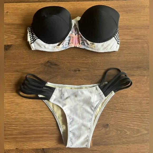 Skinny Petite Bikini Set - Picture 1 of 8